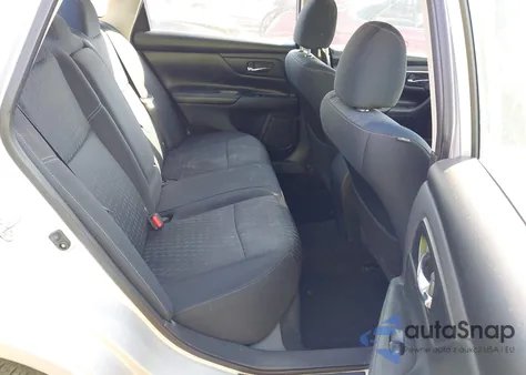 2017 Nissan Altima 2.5 S z USA, uszkodzony, nr VIN 1N4AL3AP7HC193983